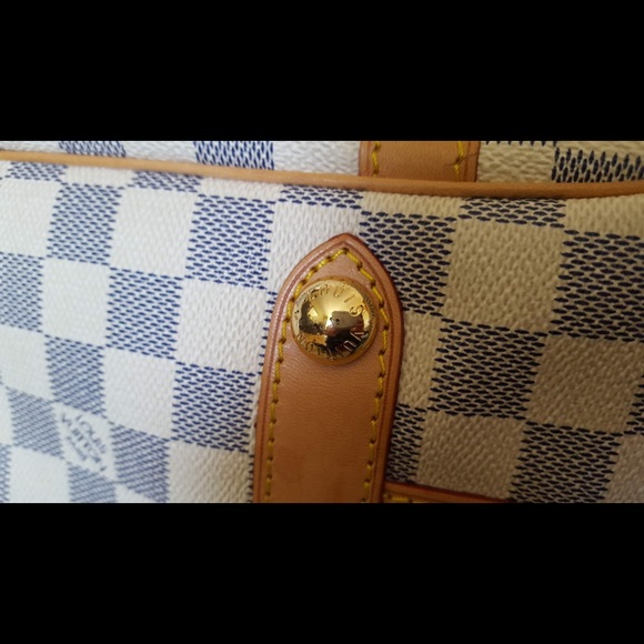 LOUIS VUITTON
Damier Azur Canvas Stresa - Picture 7 of 9